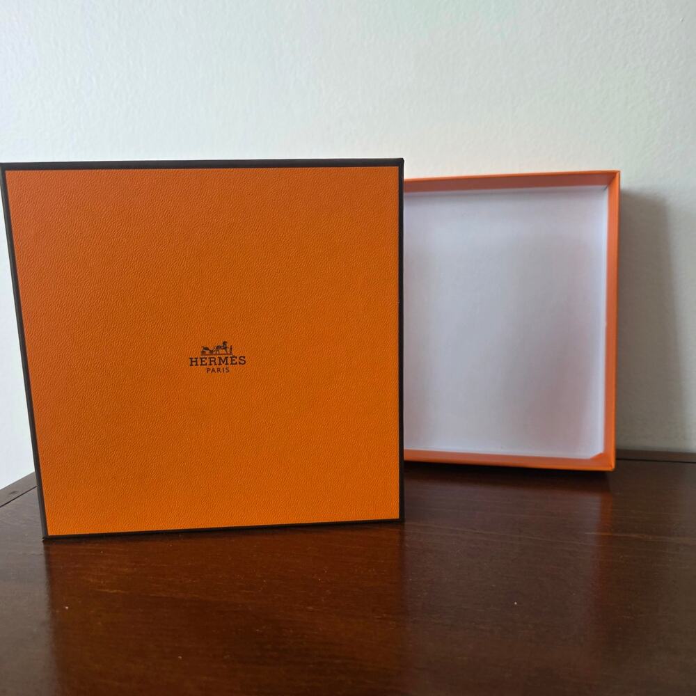 Orange square Hermes gift box - Picture 4 of 6